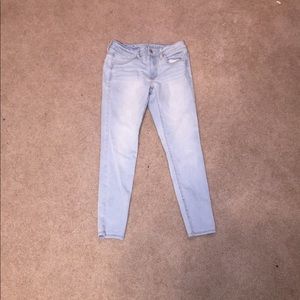 American Eagle light wash jeggings